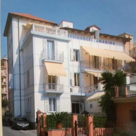 Hotel apartamentowy Marina