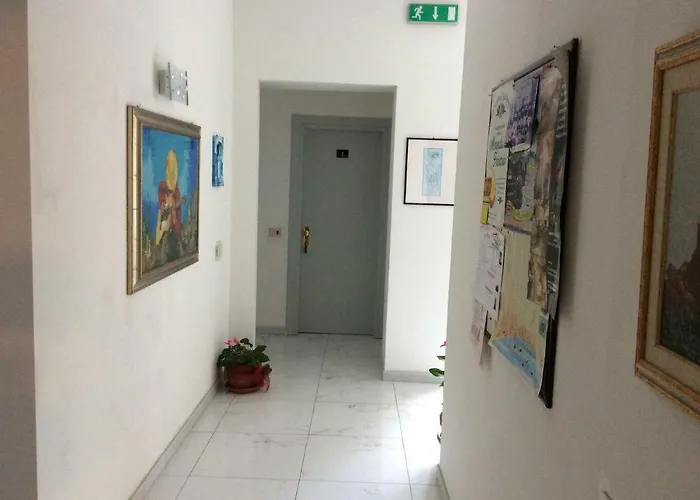 Апарт-готель Marina Алассіо