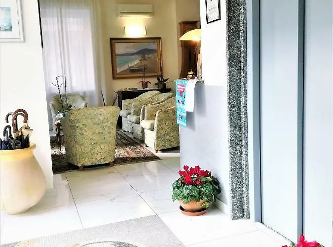 Marina Апарт-готель